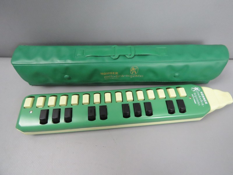 2 Hohner soprano melodica's