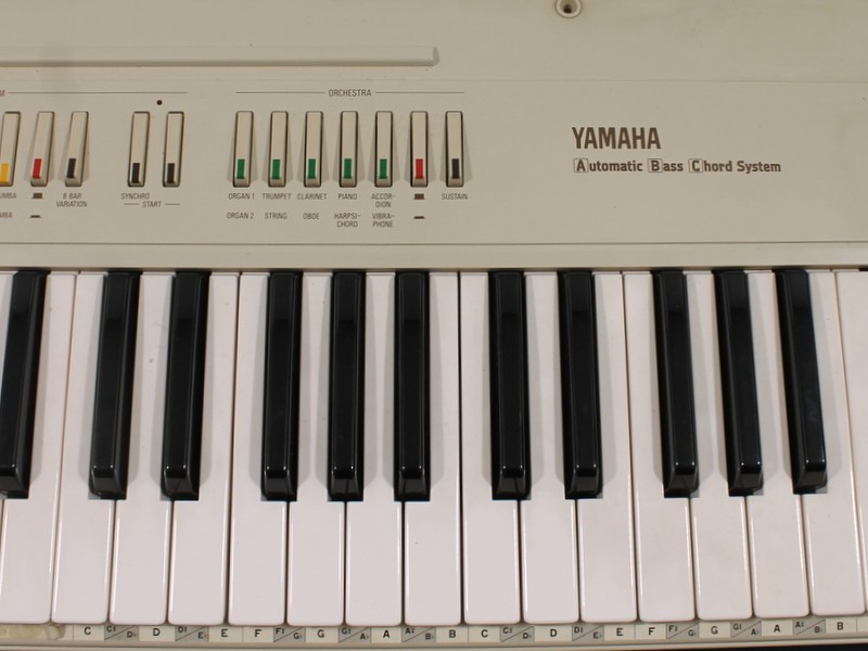 Vintage Yamaha portable keyboard