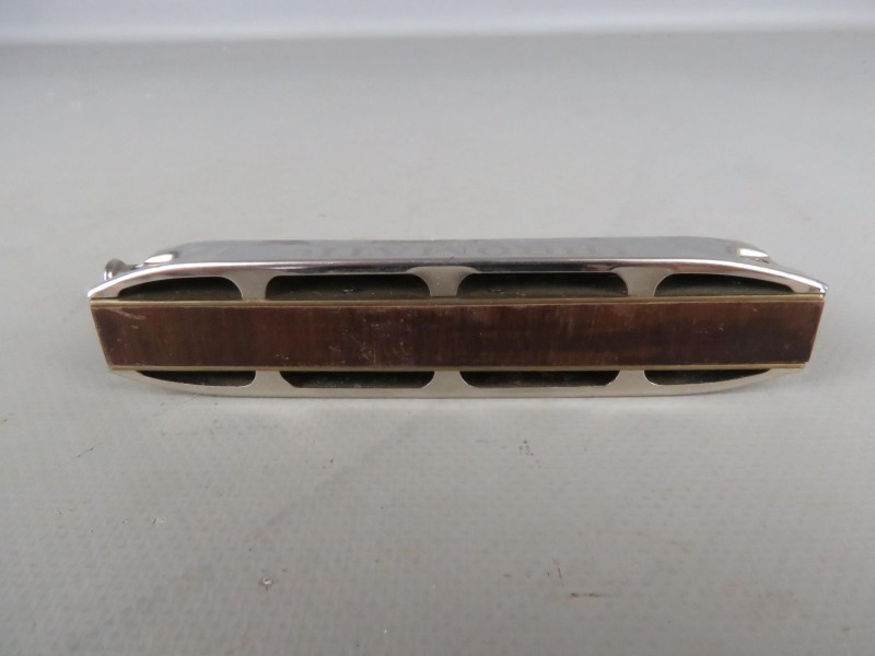 Chromatic harmonica