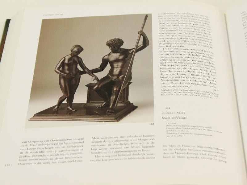 Kunstboek: Dames met Klasse door het Davidsfonds uit Leuven - jaar 2005