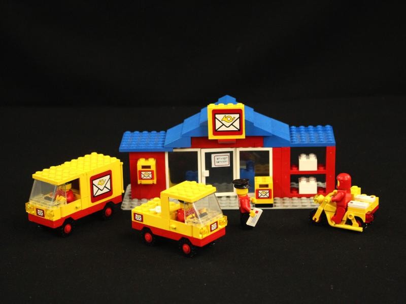 Lot van 2 Vintage LEGO Sets in Originele Dozen (Ongecontroleerd)