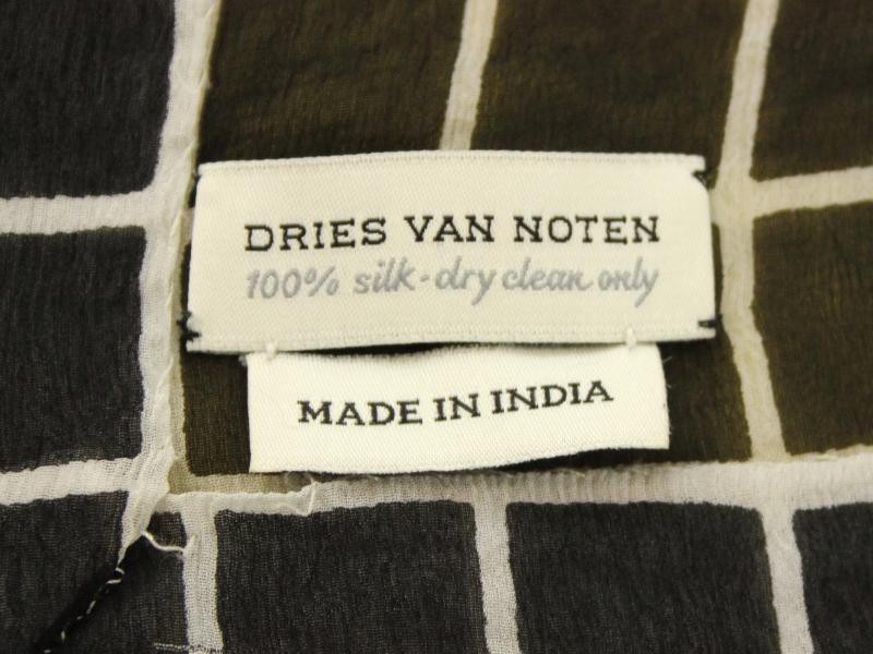 Mooie foulard gemerkt Dries Van Noten