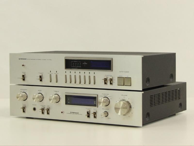 Pioneer Stereo Tuner TX-710L En Stereo Amplifier SA-610