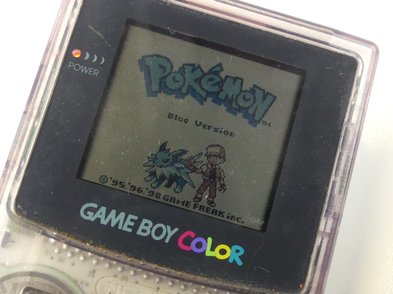 Game Boy Pokemon Blue Spel