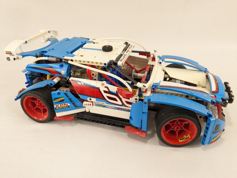 LEGO Rallyauto [42077]