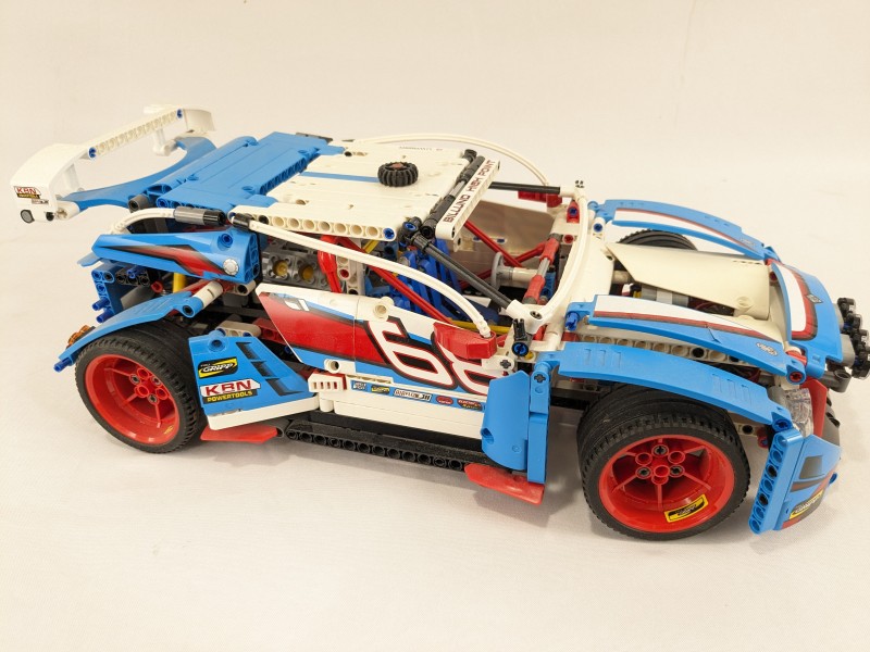 LEGO Rallyauto [42077]