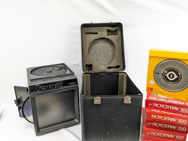 Bell&Howell 799BX Dia projector met ingebouwde cassette speler