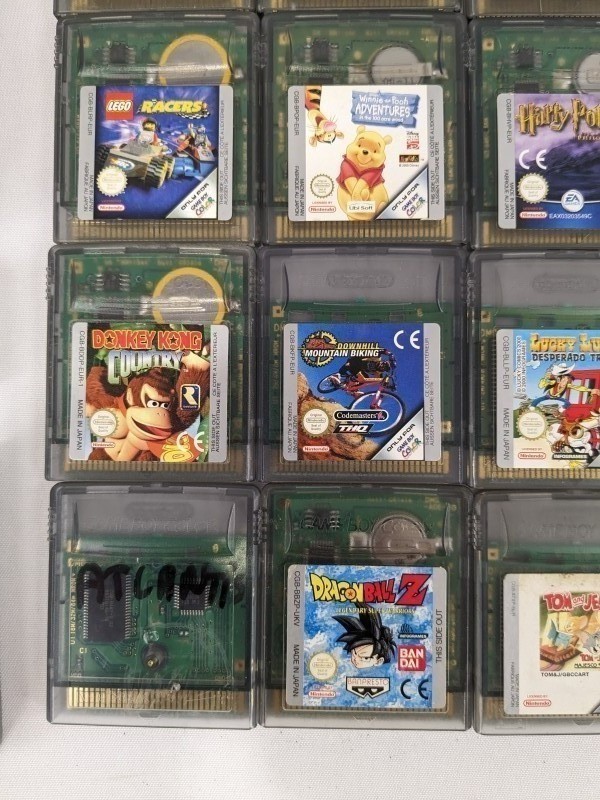 Gameboy color met 16 games