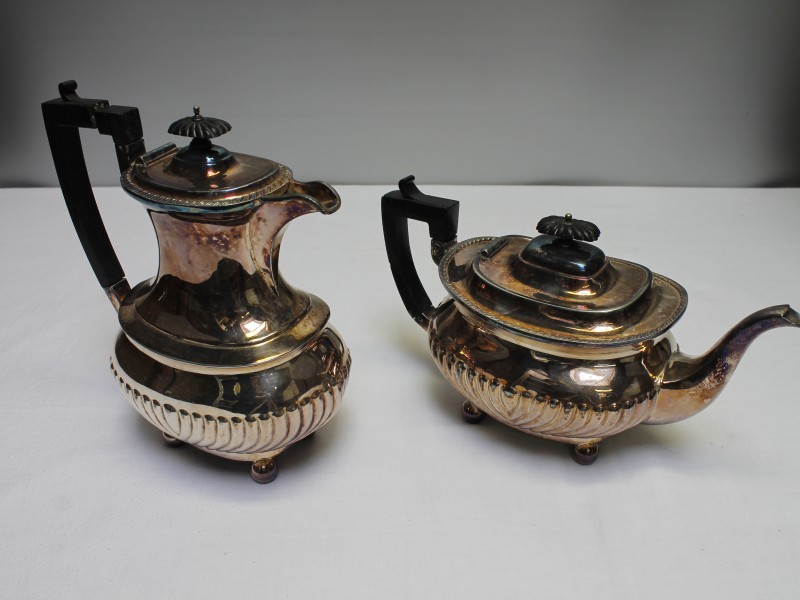 Servies-Verzilverde thee en koffiepot (Art. 876)