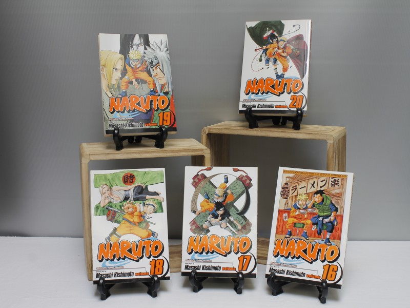 "Naruto"- Manga- Volume 16 t/m 20 by  Masashi Kishimoto (Art. 892)