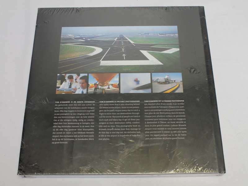 Boek: "Brussels airport - photography Tom D'haenens" (Art. 897)