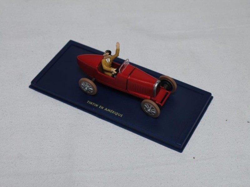 Tintin en Amérique- Bobby's Bugatti- Schaalmodelauto Herge-Moulinsart (Art. 873)