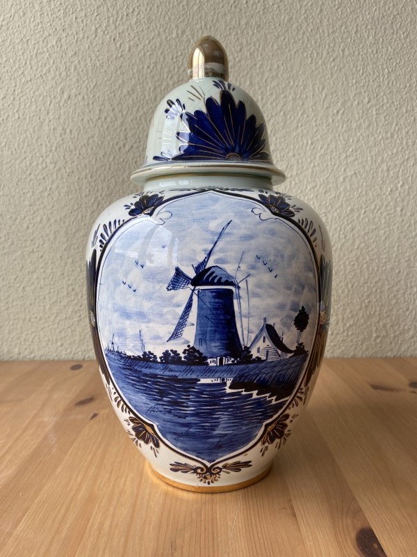 Handgeschilderde Delfts Blauwe Vaas met Deksel