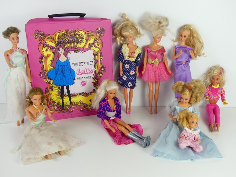 Vintage Barbie Koffer + poppen