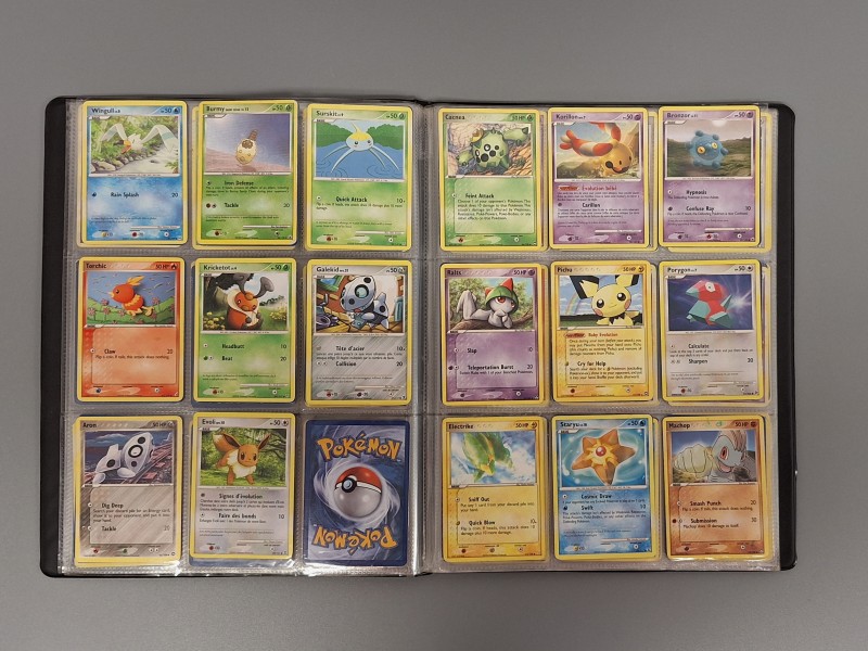 Album met Pokémon kaarten