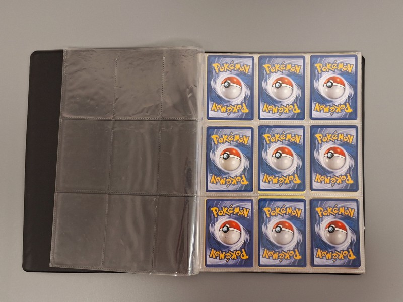 Album met Pokémon kaarten