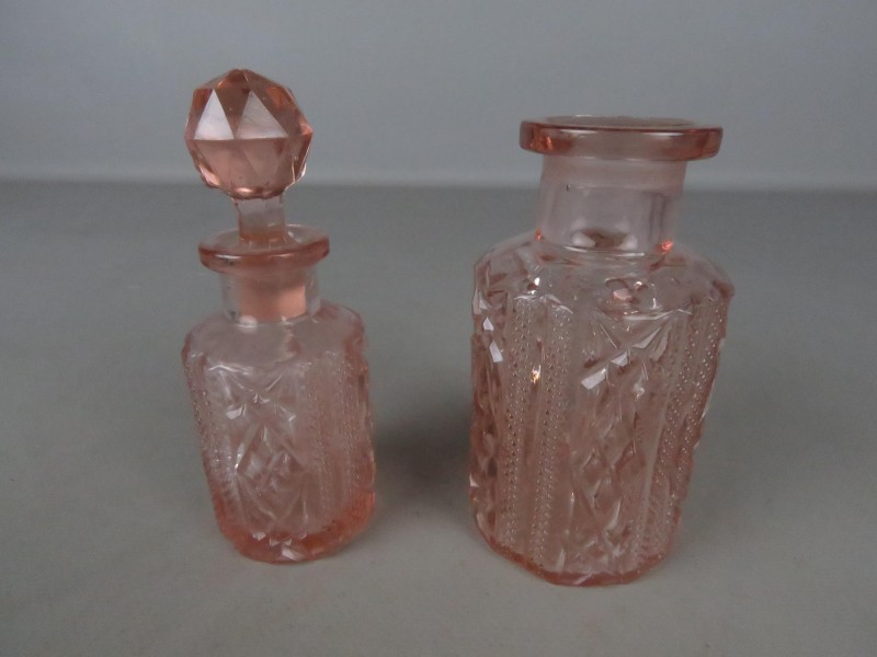 2 vintage lege rosaline glazen parfum flesjes