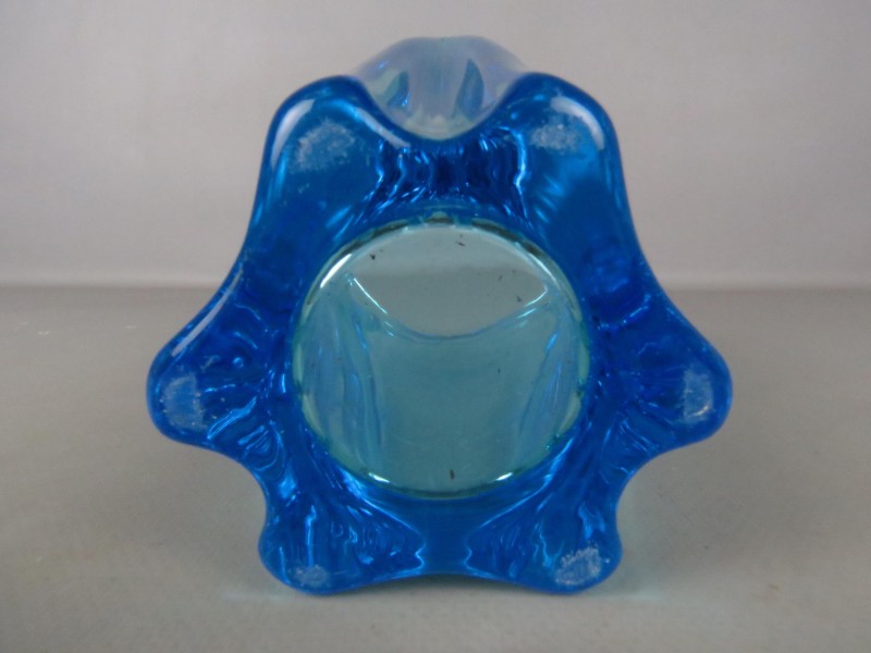 Blauw glazen vaas