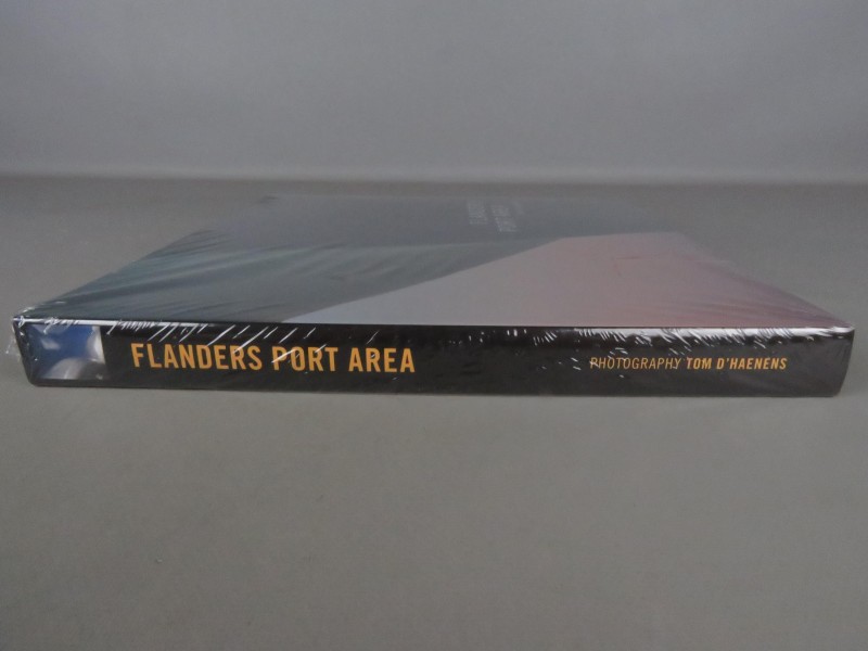 Groot hardcover fotoboek "Flanders port area" Nieuw