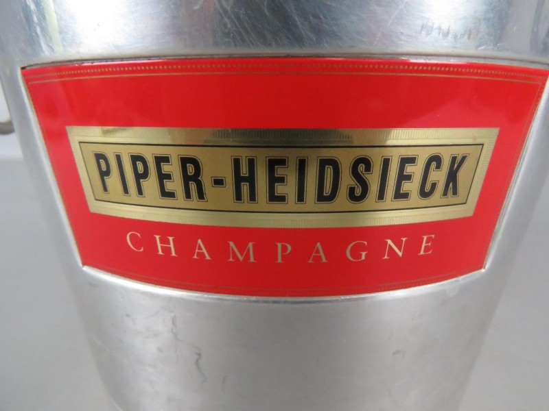 Metalen "Piper- Heidsieck" champagne ijsemmer