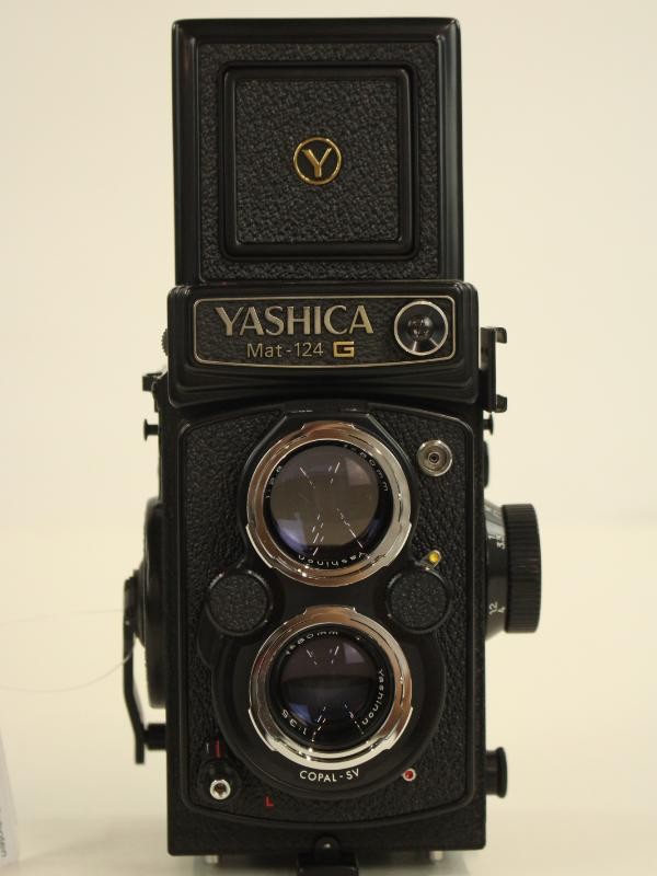 Yashica camera Mat-124 G