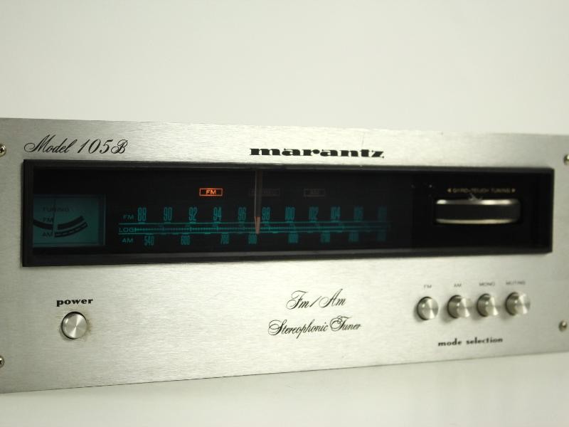 Marantz - FM/AM Stereofonische Tuner 105B