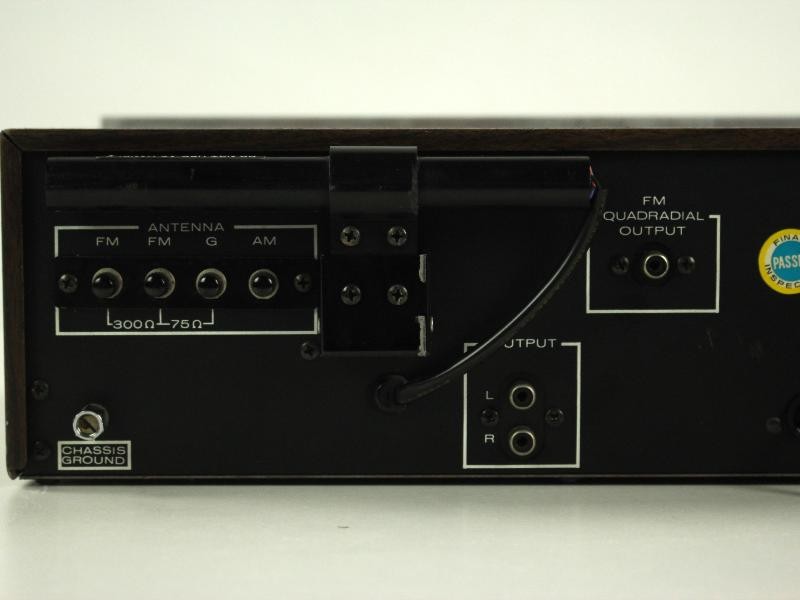 Marantz - FM/AM Stereofonische Tuner 105B