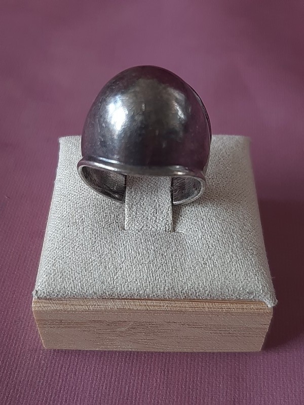 Zilveren bolvormige ring