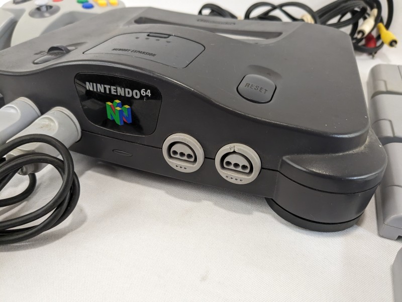 Nintendo 64  met 12 games