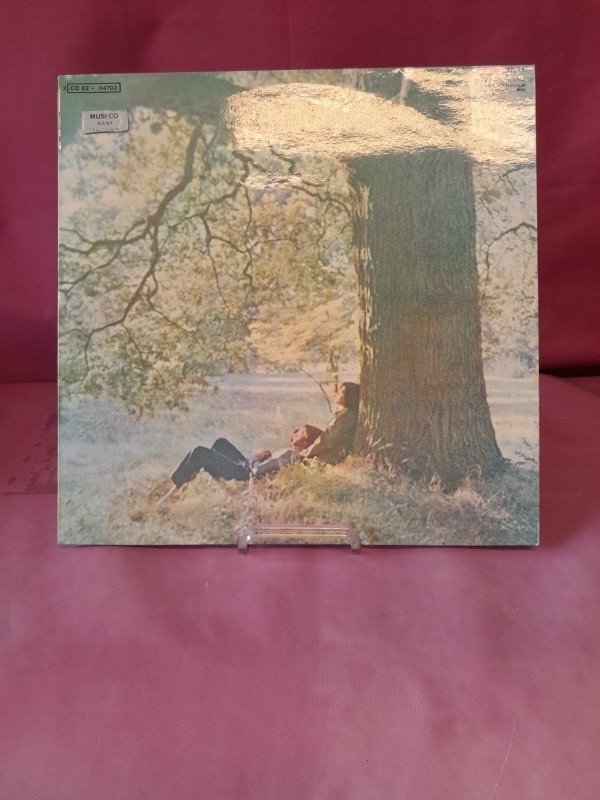 2 LP's: Lennon plastic ono band.