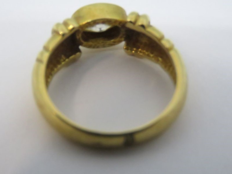 Gouden ring met zirkoon 18K