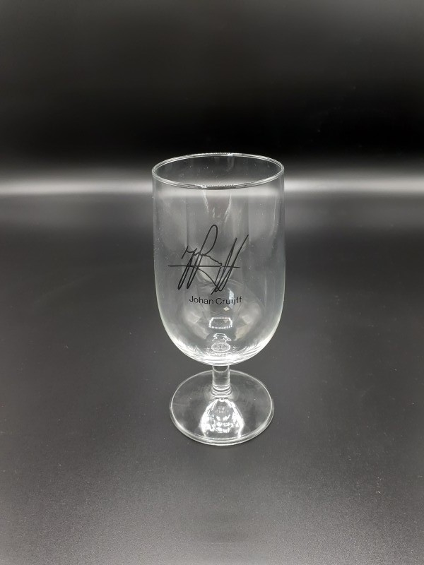 Glas met handtekening Johan Cruijff