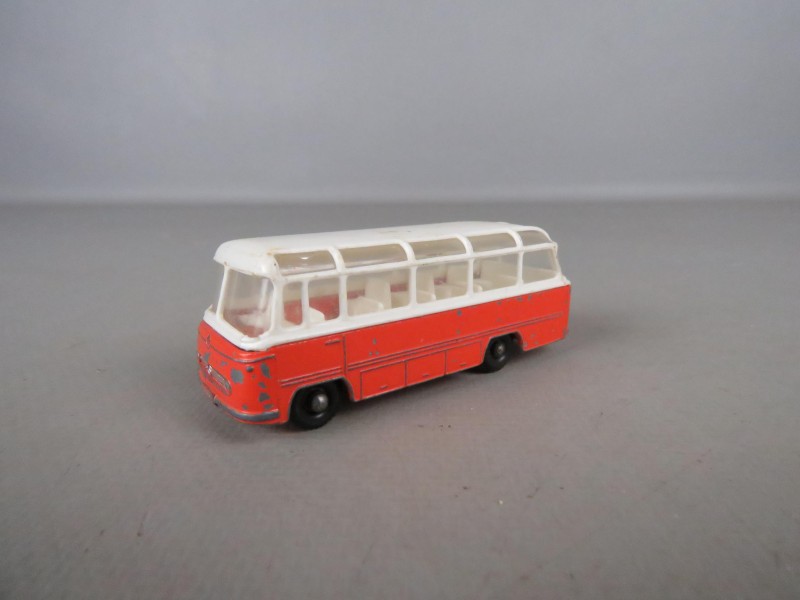 5 Matchbox bussen jaren 60