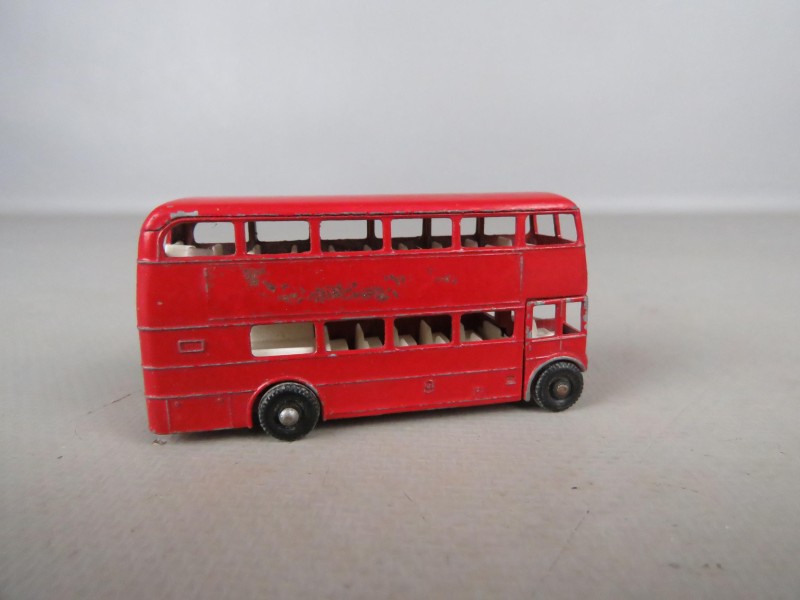 5 Matchbox bussen jaren 60