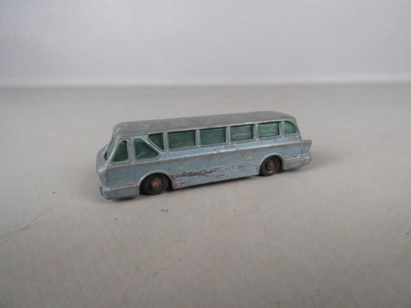 5 Matchbox bussen jaren 60