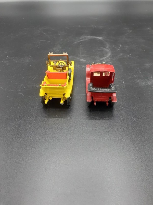 2 Matchbox auto modellen