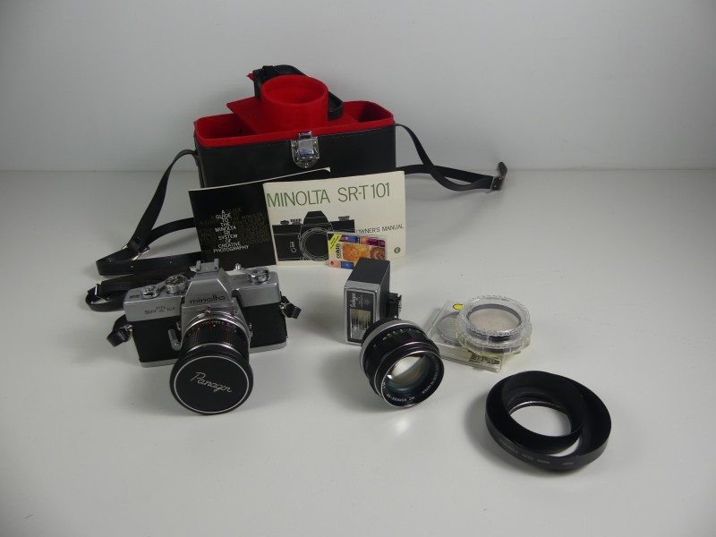 Fotografie lot Minolta SR-T 101 tas met toebehoren