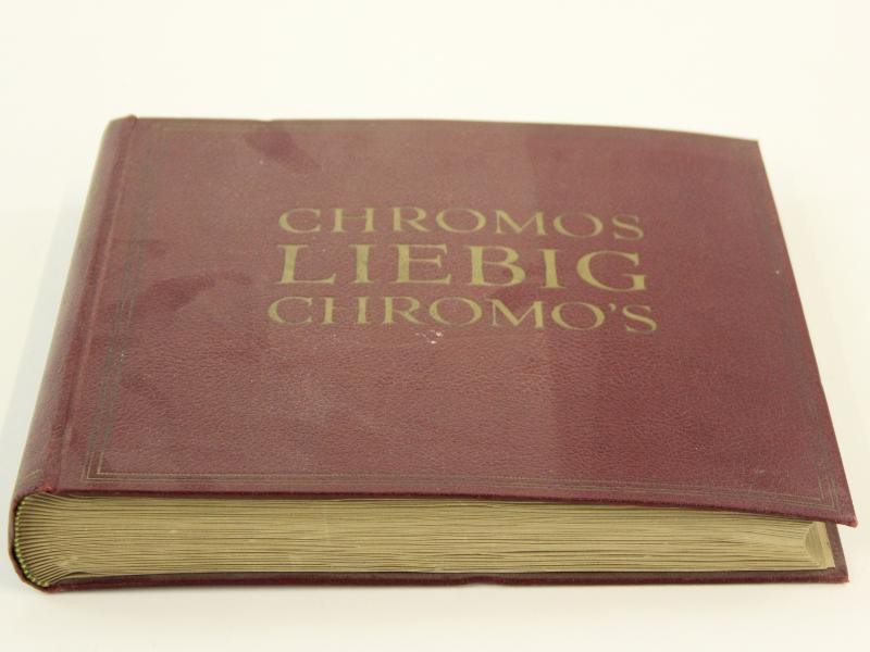 5 gevulde Liebig Chromo's albums