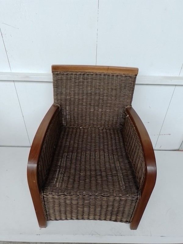 Fauteuil met handgeweven rotan