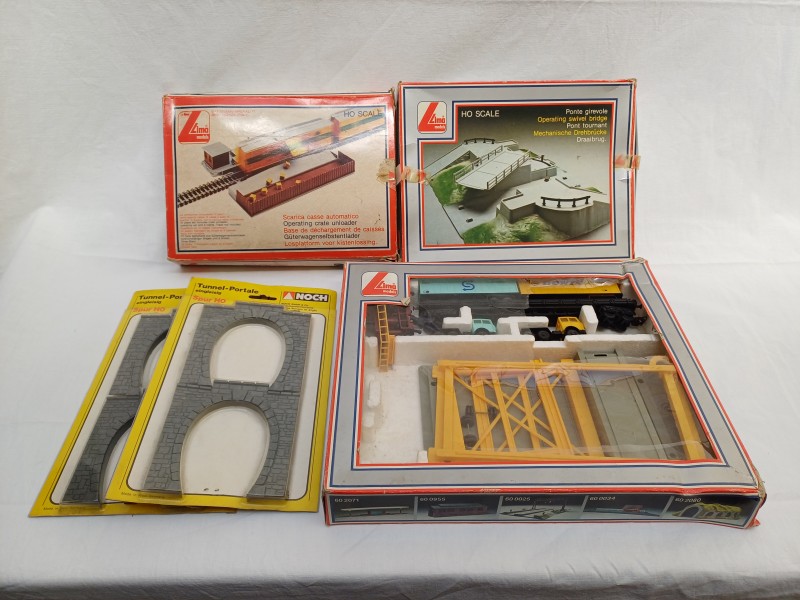 Lot Märklin H0 modelbouwtreinitems & accessoires