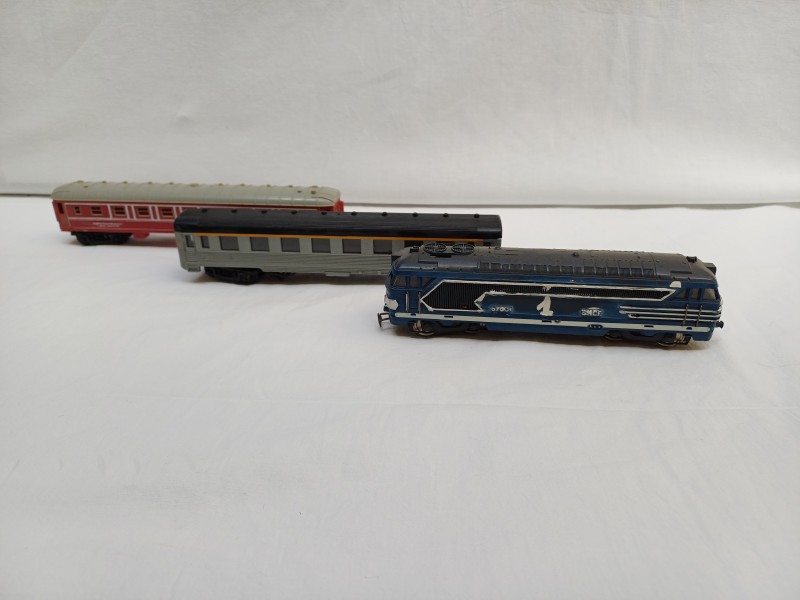 Lot Märklin H0 modelbouwtreinitems & accessoires