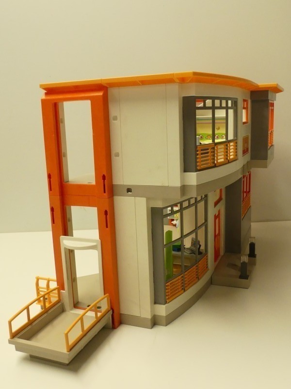 Playmobil Ziekenhuizen in doos + ambulance