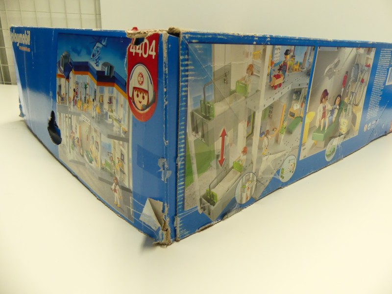 Playmobil Ziekenhuizen in doos + ambulance