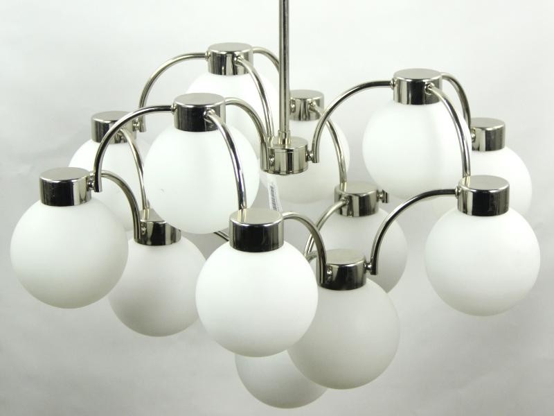 Vintage Hanglamp met 13 Melkglazen Witte Bollen