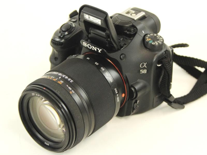 Fotocamera Sony Alpha 58 met lens Sony SAL18250