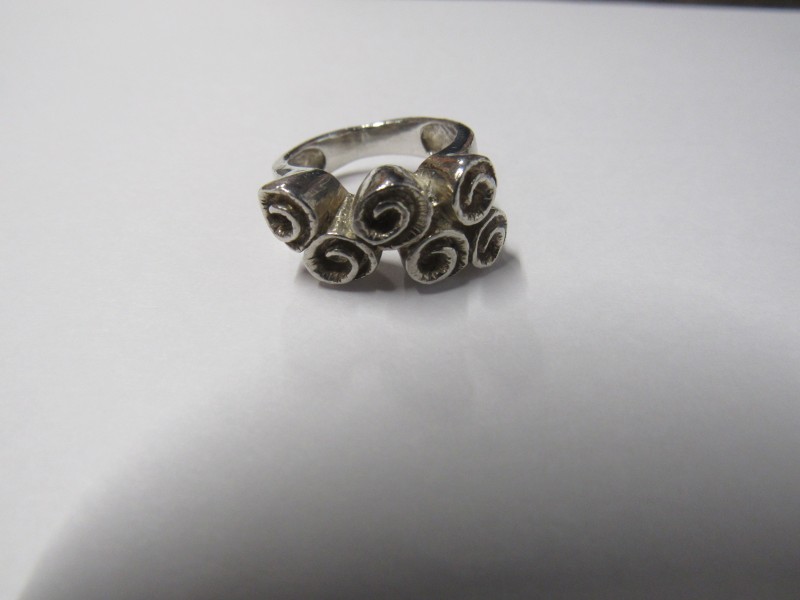 ring "zes  krullen" 925