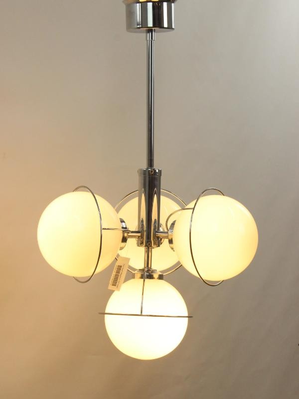 Vintage stijl hanglamp met 4 melkglazen bollen - Massive