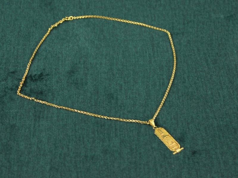 18k gouden Egyptische hanger met ketting