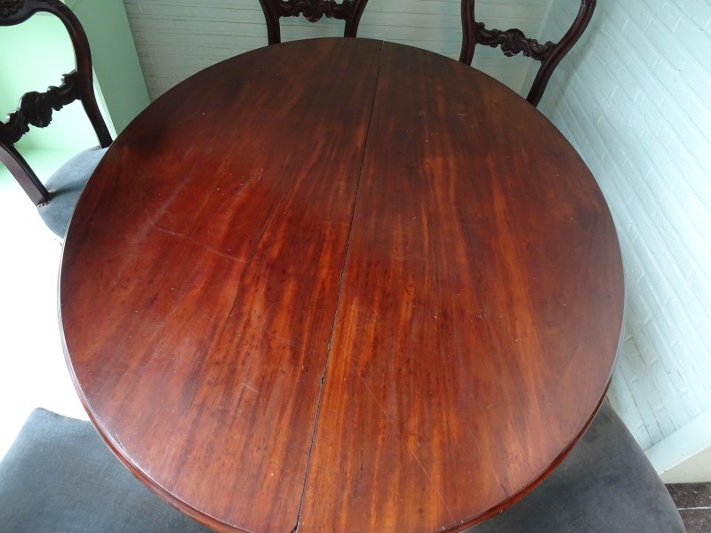 Art-Deco uitschuifbare houten tafel met 5 vintage stoelen