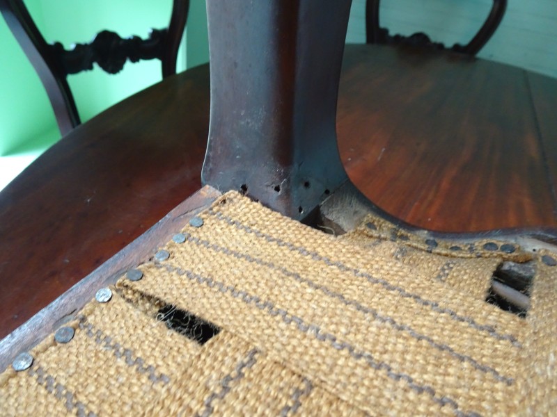 Art-Deco uitschuifbare houten tafel met 5 vintage stoelen